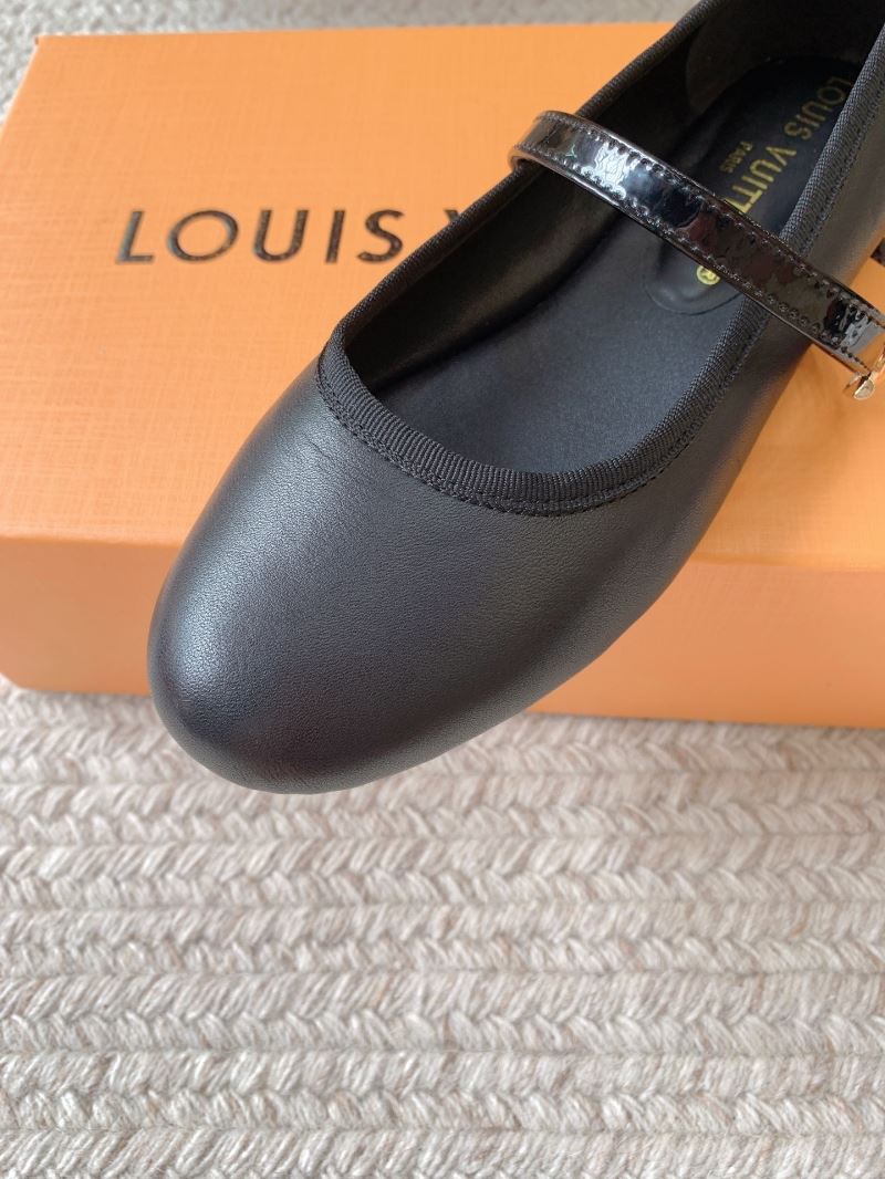 Louis Vuitton Flat Shoes